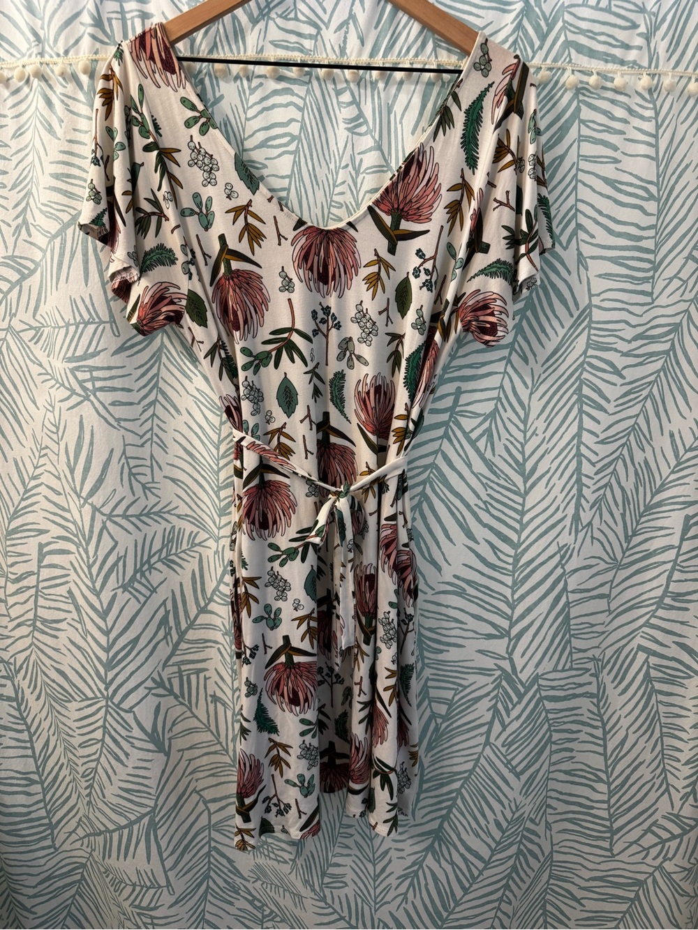Vermilli Hawaii Elodie Dress—Floral Scoop Neck Tie-Waist Dress, EUC